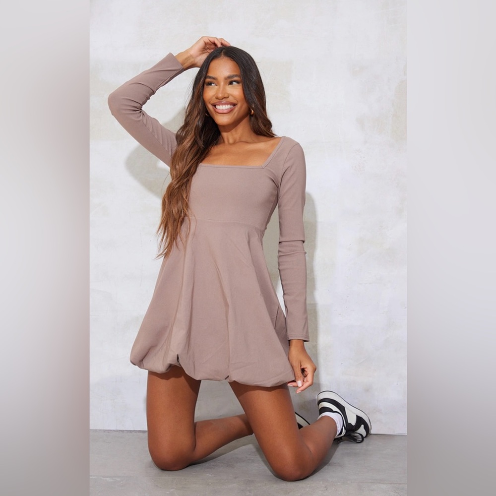 Taupe Bubble Dress Scoop Neck and Long Sleeves Size 18
